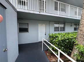 117 Royal Park Dr 1F, Oakland Park FL 33309