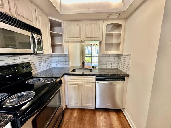 117 Royal Park Dr 1F, Oakland Park FL 33309