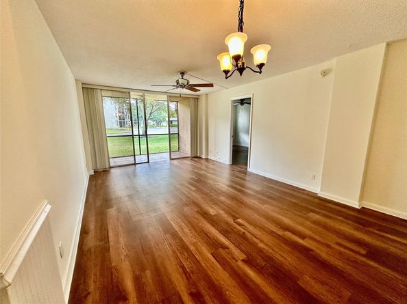 117 Royal Park Dr 1F, Oakland Park FL 33309