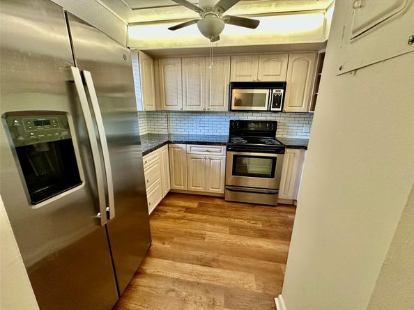 117 Royal Park Dr 1F, Oakland Park FL 33309