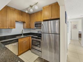 1830 Embassy Drive 607, West Palm Beach FL 33401