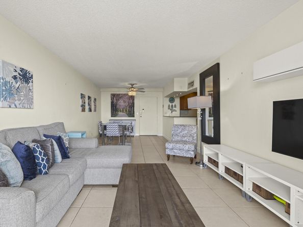 1830 Embassy Drive 607, West Palm Beach FL 33401