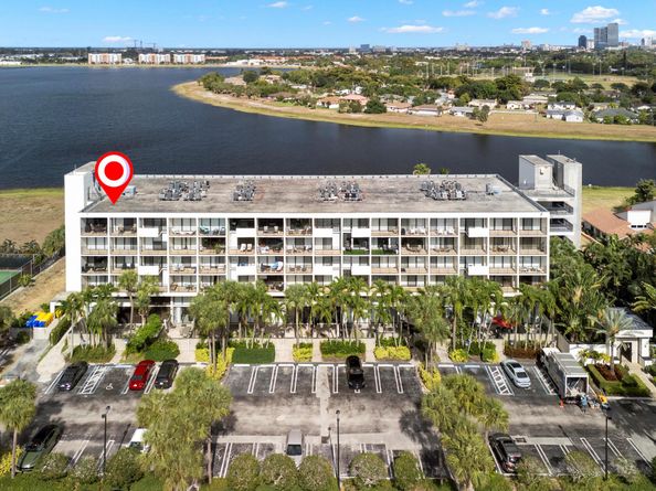 1830 Embassy Drive 607, West Palm Beach FL 33401