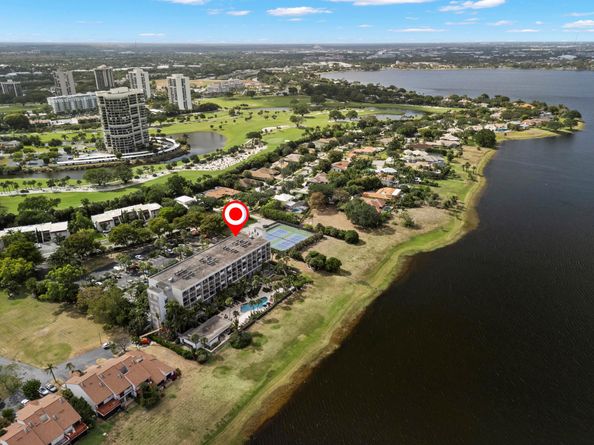 1830 Embassy Drive 607, West Palm Beach FL 33401