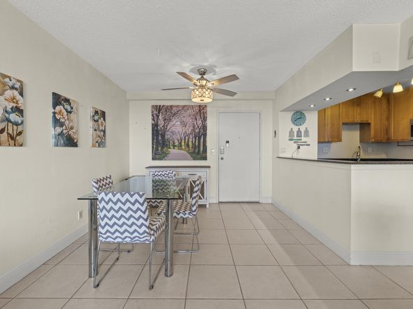 1830 Embassy Drive 607, West Palm Beach FL 33401