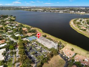 1830 Embassy Drive 607, West Palm Beach FL 33401