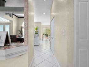 4964 NW 108th Ter, Coral Springs FL 33076