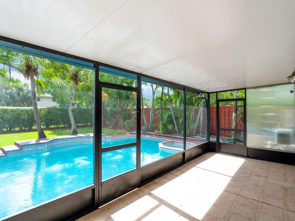3981 NW 81st Terrace, Coral Springs FL 33065