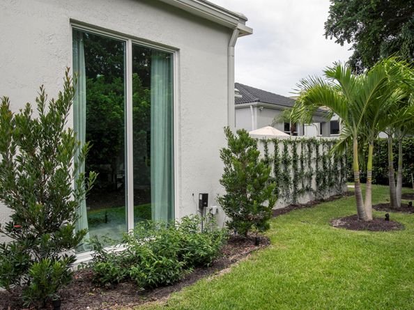 126 Sunset Cove Lane, Palm Beach Gardens FL 33418