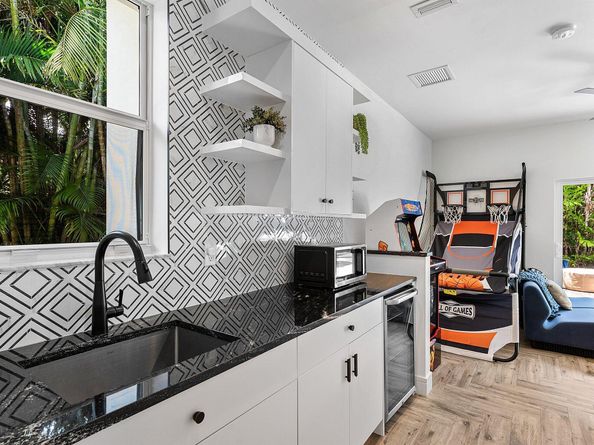 400 Kings Lynn, Delray Beach FL 33444