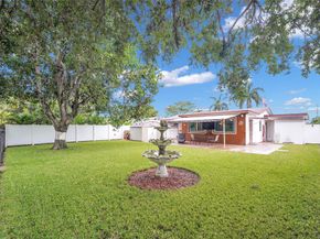 2011 N 31st Ave, Hollywood FL 33021