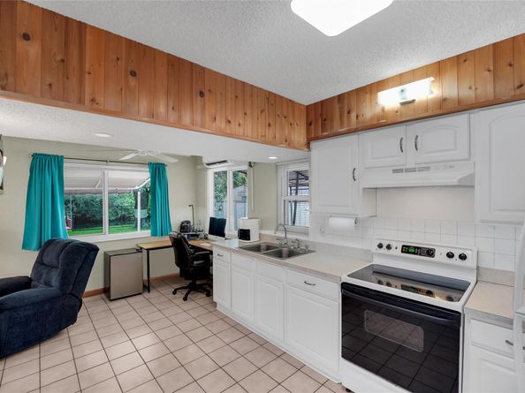 2011 N 31st Ave, Hollywood FL 33021