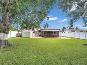 2011 N 31st Ave, Hollywood FL 33021