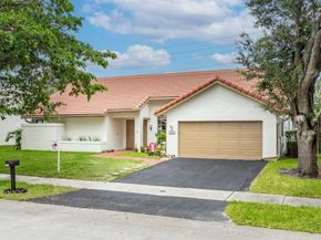 1041 Amherst Ave, Davie FL 33325