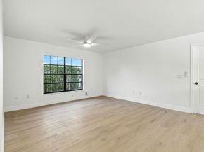 1041 Amherst Ave, Davie FL 33325