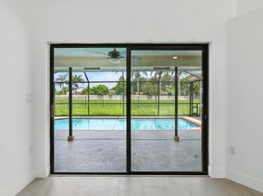 1041 Amherst Ave, Davie FL 33325