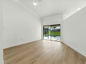 1041 Amherst Ave, Davie FL 33325