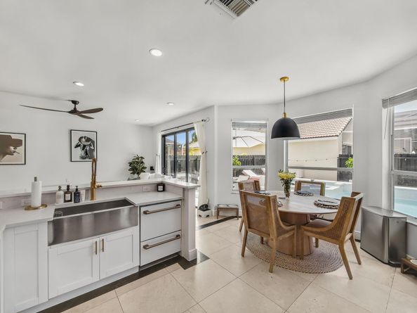 6017 Newport Village Way, Lake Worth FL 33463