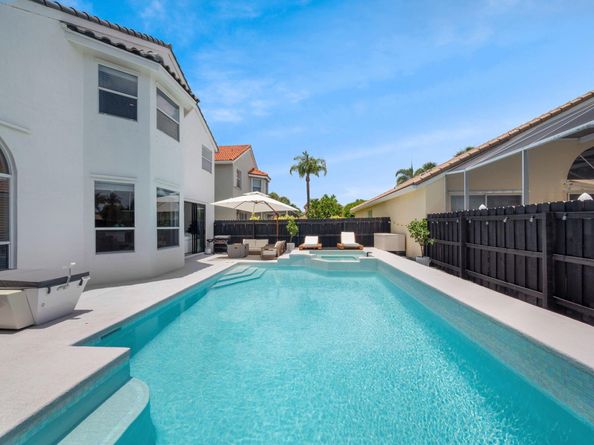 6017 Newport Village Way, Lake Worth FL 33463