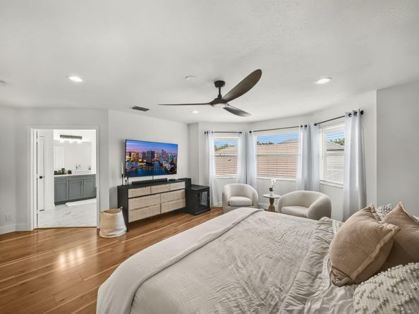 6017 Newport Village Way, Lake Worth FL 33463