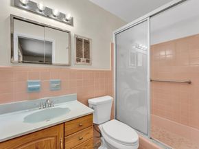 4451 NE 17th Ave, Oakland Park FL 33334