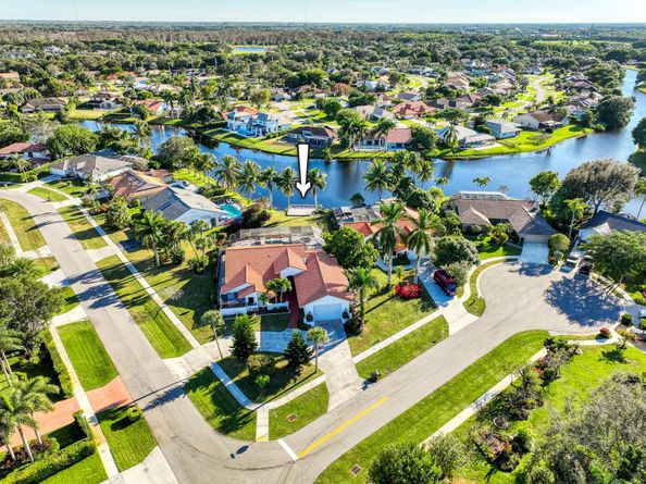 12820 Leeds Court, Wellington FL 33414