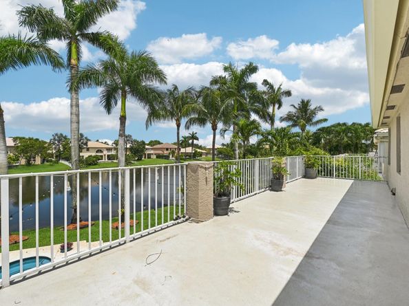 640 SW 167th Way, Pembroke Pines FL 33027