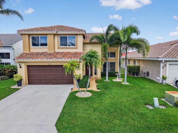 7381 Chesapeake Circle, Boynton Beach FL 33436
