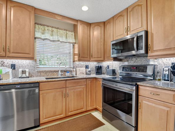 7381 Chesapeake Circle, Boynton Beach FL 33436