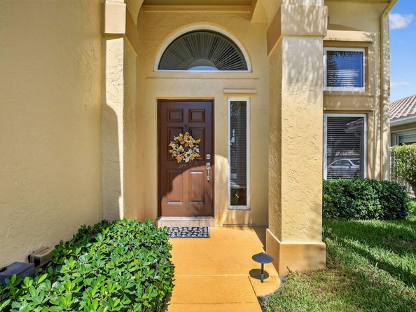 7381 Chesapeake Circle, Boynton Beach FL 33436