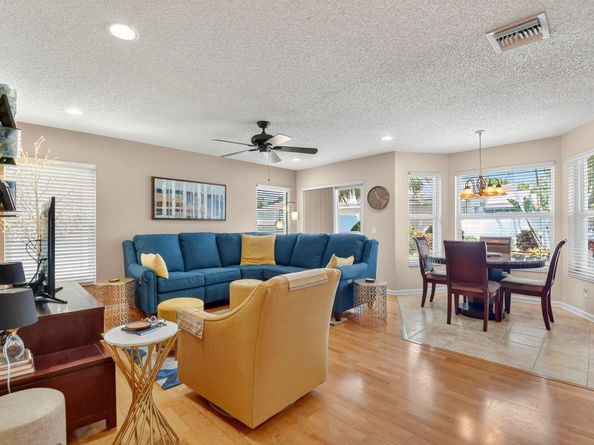7381 Chesapeake Circle, Boynton Beach FL 33436