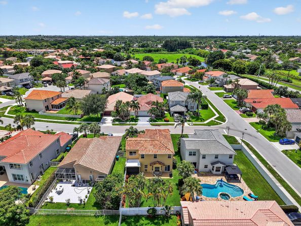 7381 Chesapeake Circle, Boynton Beach FL 33436