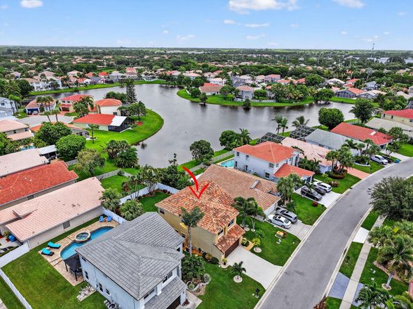 7381 Chesapeake Circle, Boynton Beach FL 33436