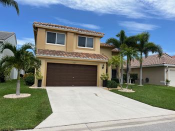 7381 Chesapeake Circle