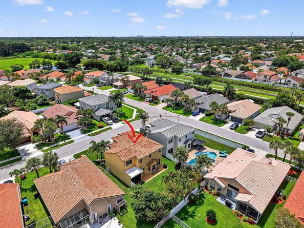 7381 Chesapeake Circle, Boynton Beach FL 33436