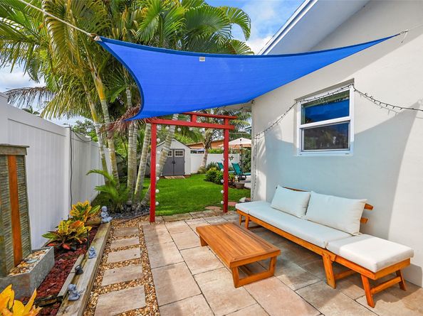 232 SW 13th St, Pompano Beach FL 33060