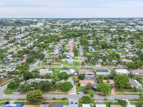 232 SW 13th St, Pompano Beach FL 33060