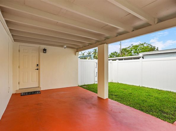 232 SW 13th St, Pompano Beach FL 33060