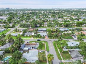 232 SW 13th St, Pompano Beach FL 33060