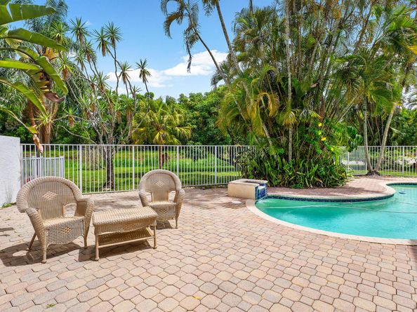 17081 Newport Club Drive, Boca Raton FL 33496