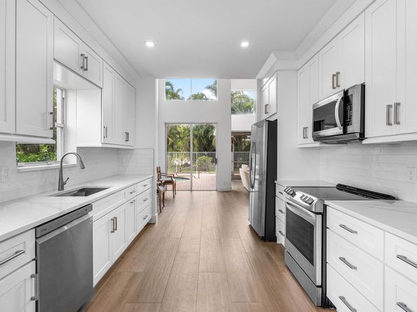 17081 Newport Club Drive, Boca Raton FL 33496