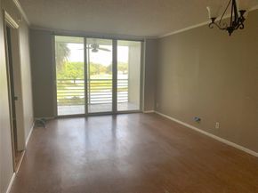 9460 Poinciana Pl 303, Davie FL 33324
