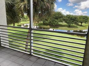 9460 Poinciana Pl 303, Davie FL 33324