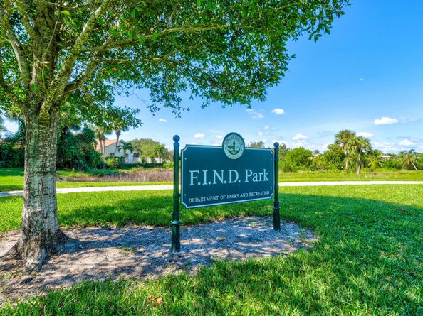 438 River Edge Road, Jupiter FL 33477