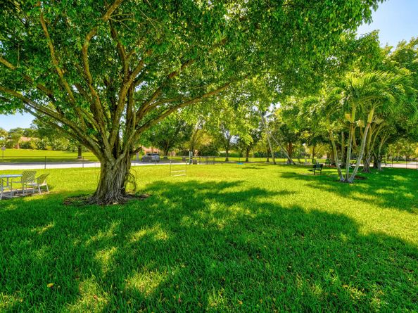 438 River Edge Road, Jupiter FL 33477
