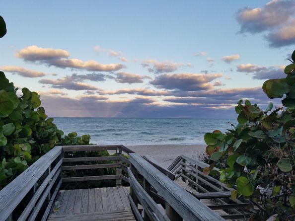 438 River Edge Road, Jupiter FL 33477