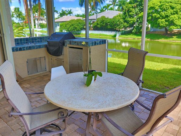 10771 Hawks Vista St, Plantation FL 33324