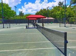 10771 Hawks Vista St, Plantation FL 33324