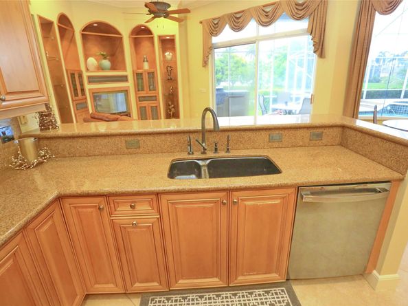 10771 Hawks Vista St, Plantation FL 33324