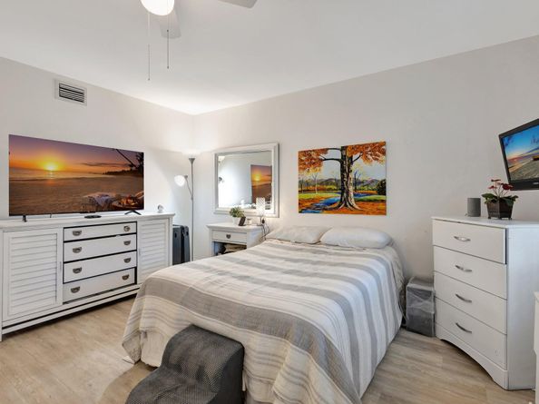 1232 W Club Drive W D, Delray Beach FL 33445